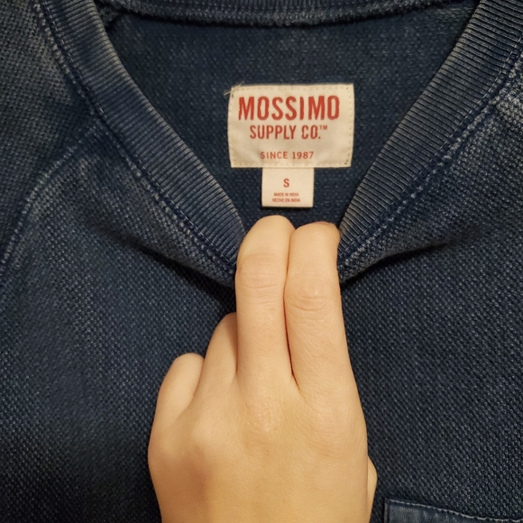 Mossimo Sweater - Picture 2 of 3